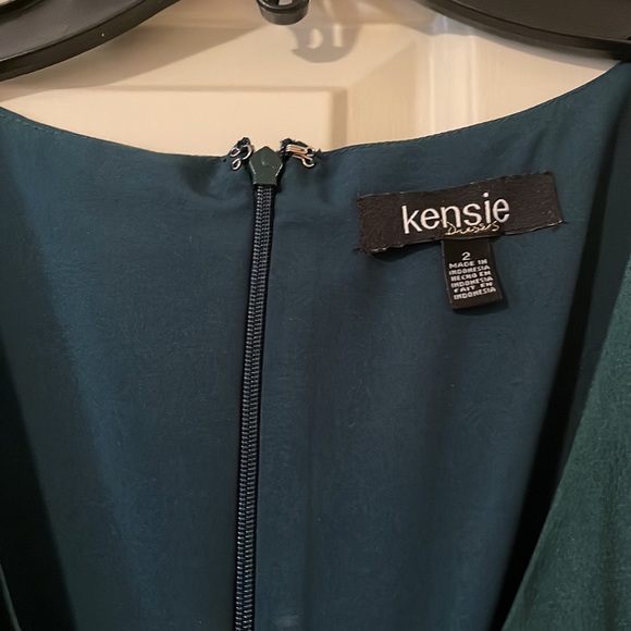 Perfect for Xmas! Green Kensie jumpsuit! - Picture 3 of 11